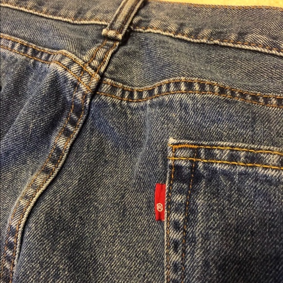 Levis 505 36x30 Mens Denim Jeans EUC Levi Strauss - Picture 3 of 8